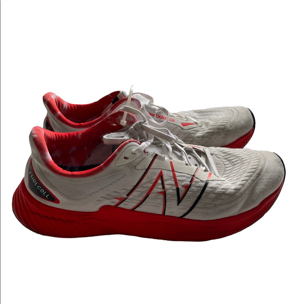 Size 11 New Balance FuelCell Prism v2 White Eclipse 2021